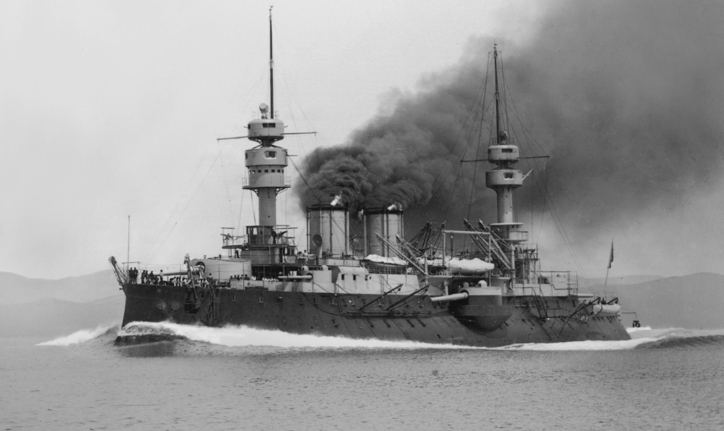 Jauréguiberry proceeding under a MASSIVE cloud of smoke